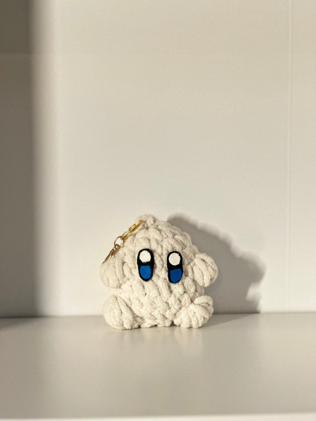 Medium Kirby Keychain - Premium Yarn Amigurumi