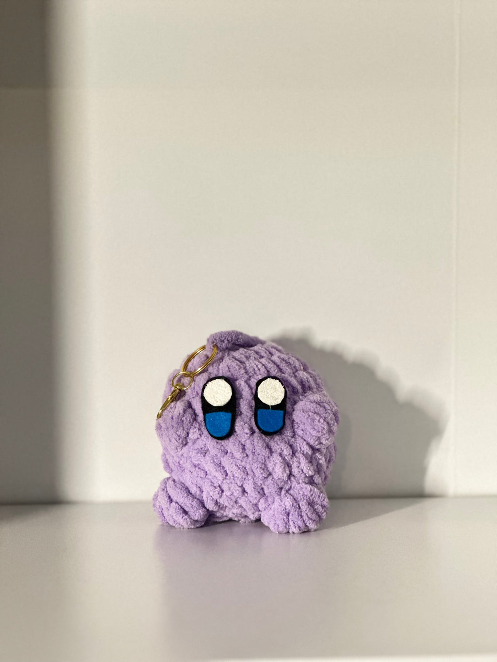 Medium Kirby Keychain - Premium Yarn Amigurumi