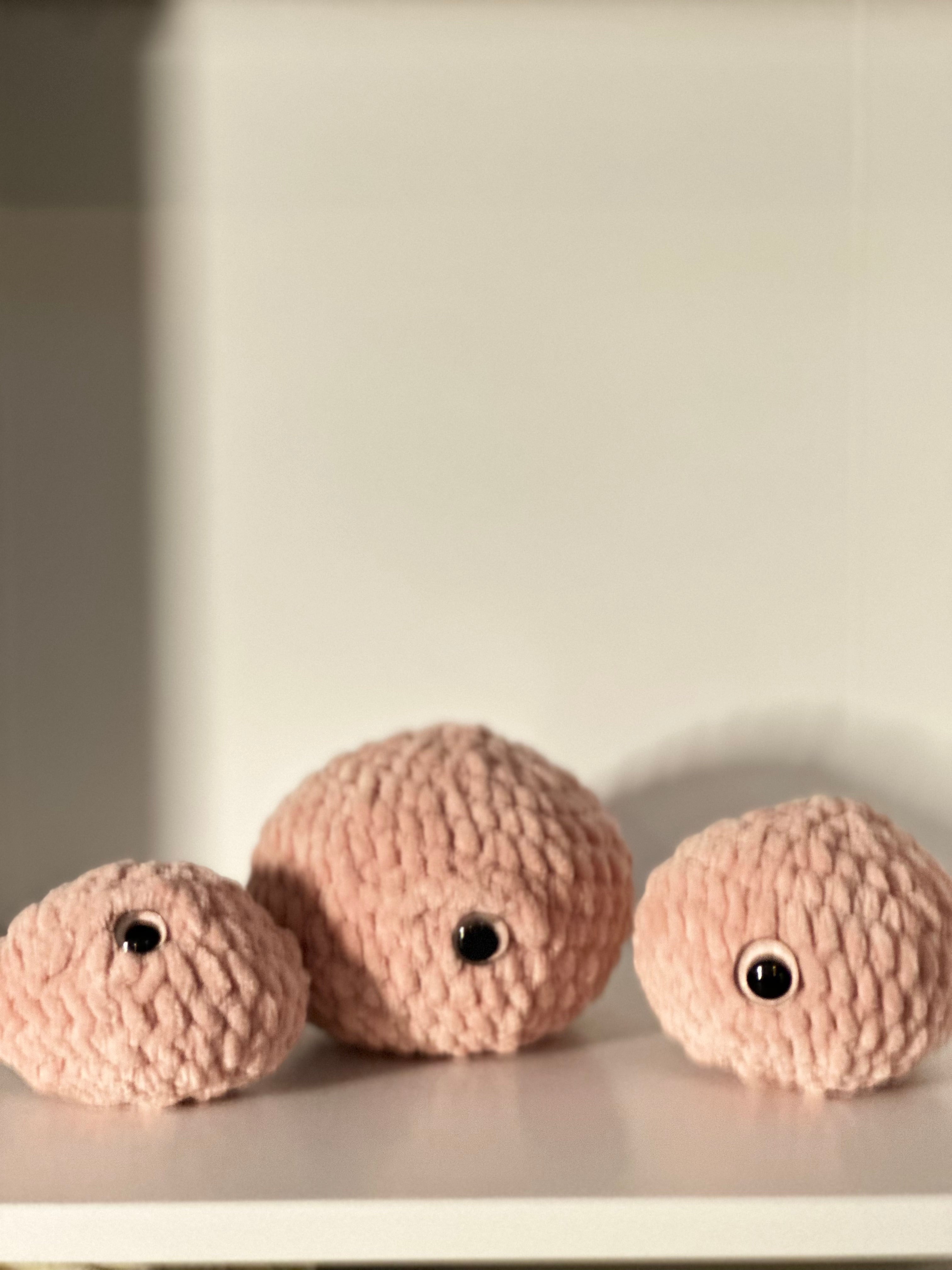 Small Watcher Desk Buddy - Mythical One-Eye Amigurumi